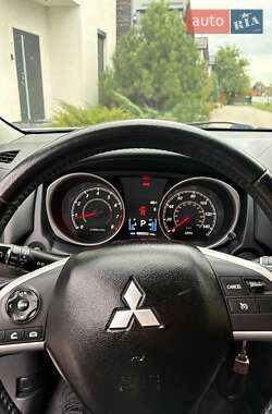 Внедорожник / Кроссовер Mitsubishi ASX 2015 в Сумах