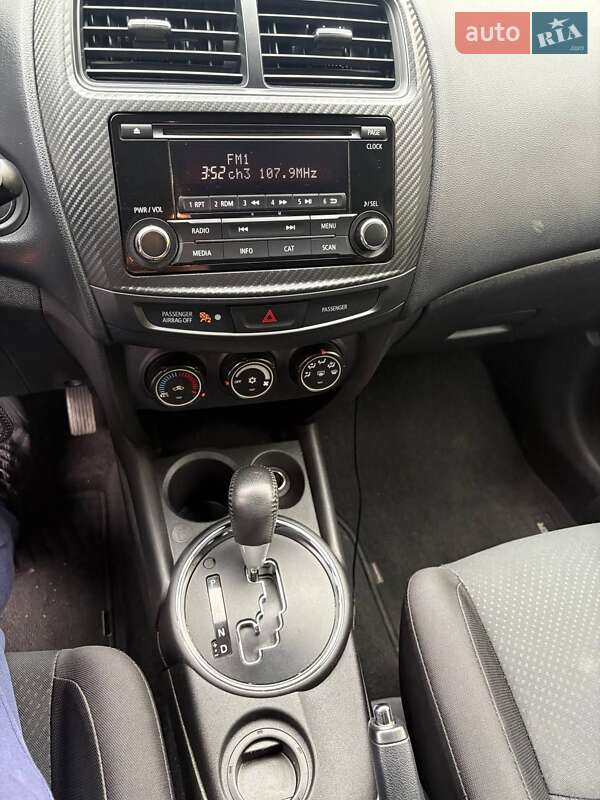 Позашляховик / Кросовер Mitsubishi ASX 2015 в Сумах