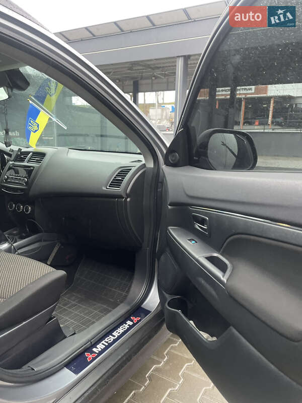 Внедорожник / Кроссовер Mitsubishi ASX 2015 в Житомире