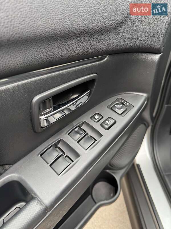 Внедорожник / Кроссовер Mitsubishi ASX 2018 в Киеве