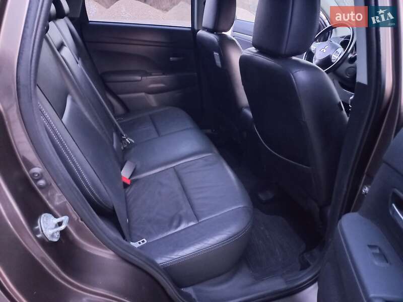 Внедорожник / Кроссовер Mitsubishi ASX 2012 в Тернополе