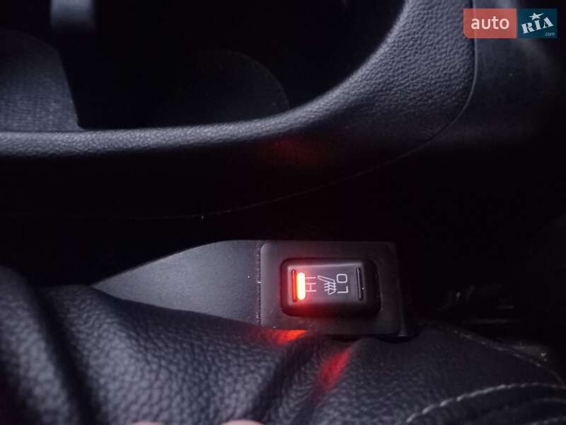 Внедорожник / Кроссовер Mitsubishi ASX 2012 в Тернополе