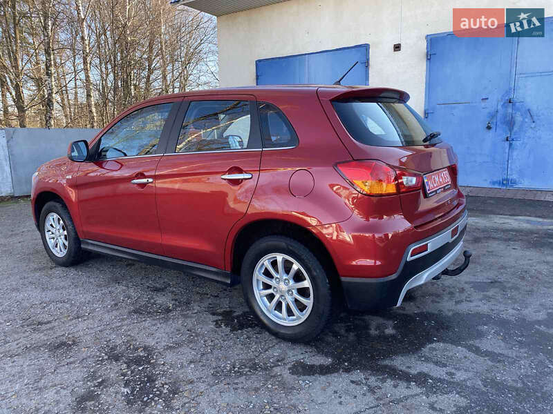Позашляховик / Кросовер Mitsubishi ASX 2010 в Калуші
