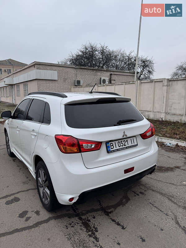 Внедорожник / Кроссовер Mitsubishi ASX 2013 в Полтаве