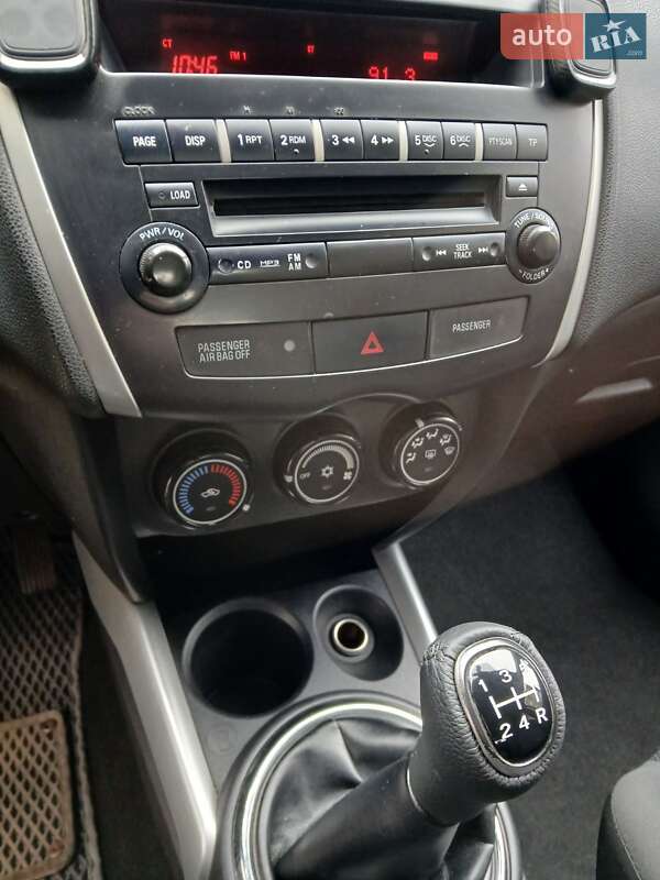 Позашляховик / Кросовер Mitsubishi ASX 2012 в Чернівцях