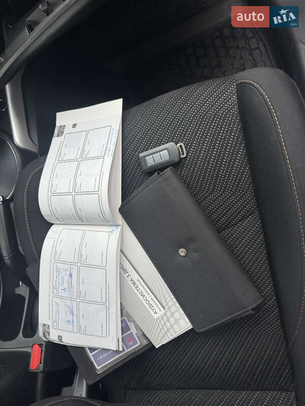 Позашляховик / Кросовер Mitsubishi ASX 2013 в Києві