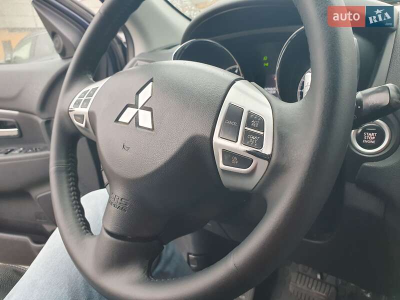 Позашляховик / Кросовер Mitsubishi ASX 2012 в Києві