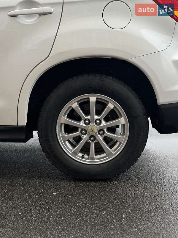 Внедорожник / Кроссовер Mitsubishi ASX 2011 в Броварах