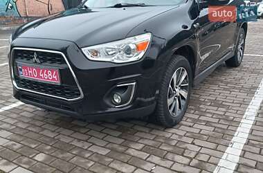 Позашляховик / Кросовер Mitsubishi ASX 2015 в Луцьку