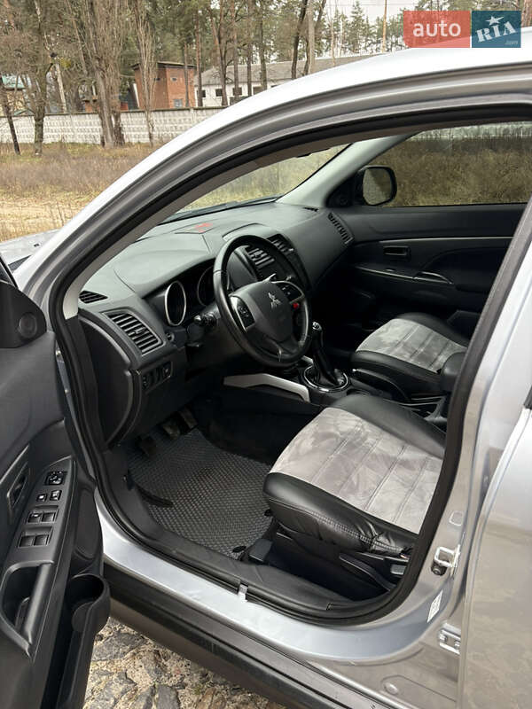 Позашляховик / Кросовер Mitsubishi ASX 2012 в Охтирці