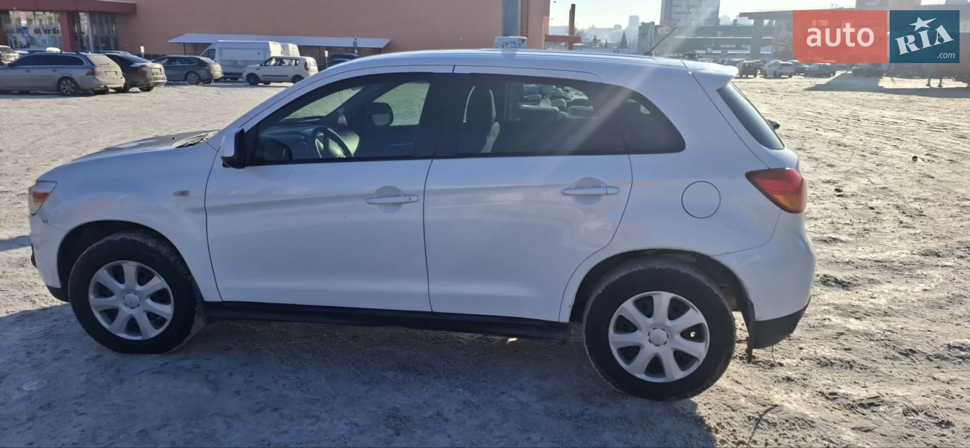 2013 Mitsubishi ASX - мініатюра 2