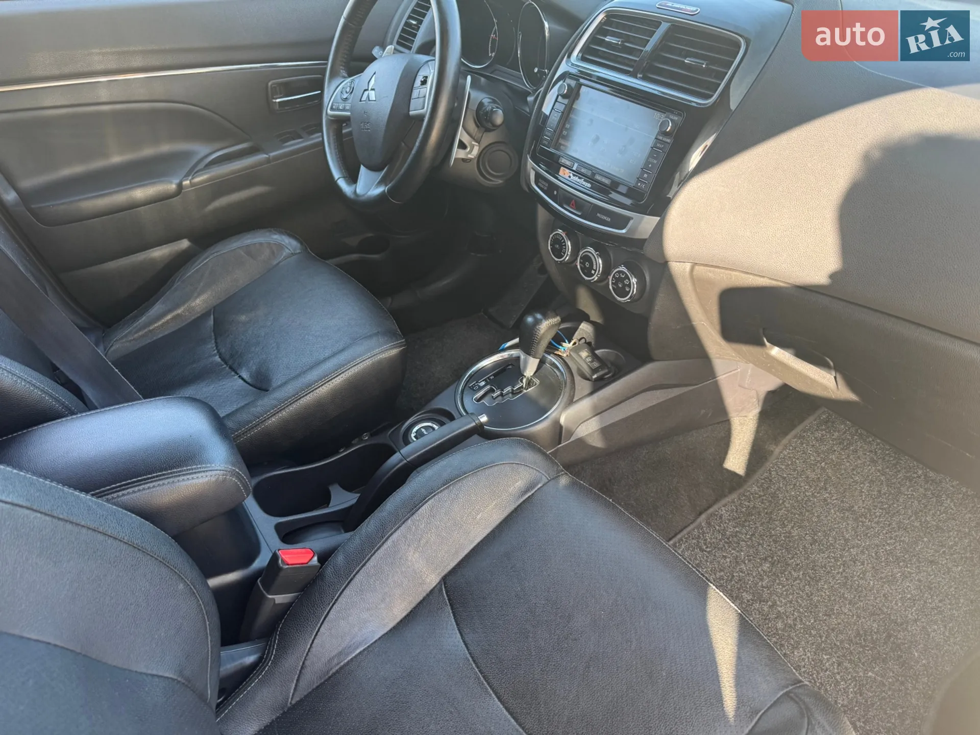 2016 Mitsubishi ASX - мініатюра 14