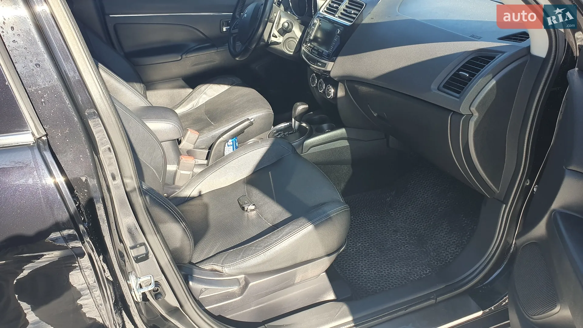 2014 Mitsubishi ASX - мініатюра 18
