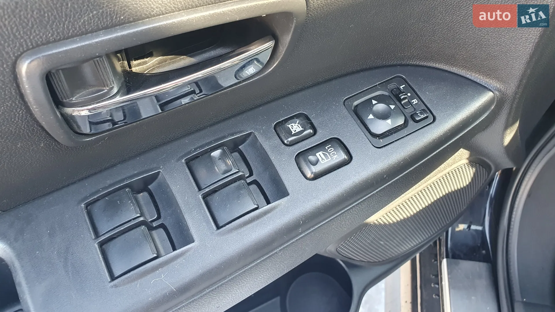 2014 Mitsubishi ASX - мініатюра 25