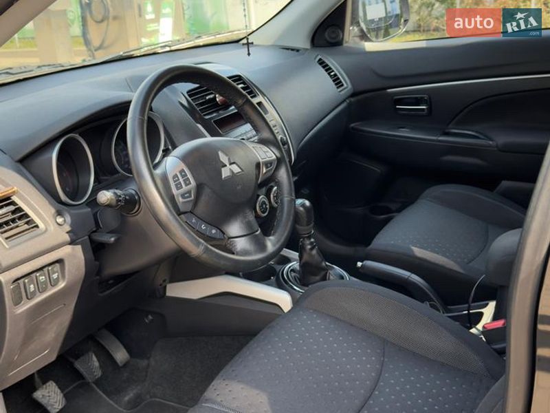 Внедорожник / Кроссовер Mitsubishi ASX 2010 в Ивано-Франковске