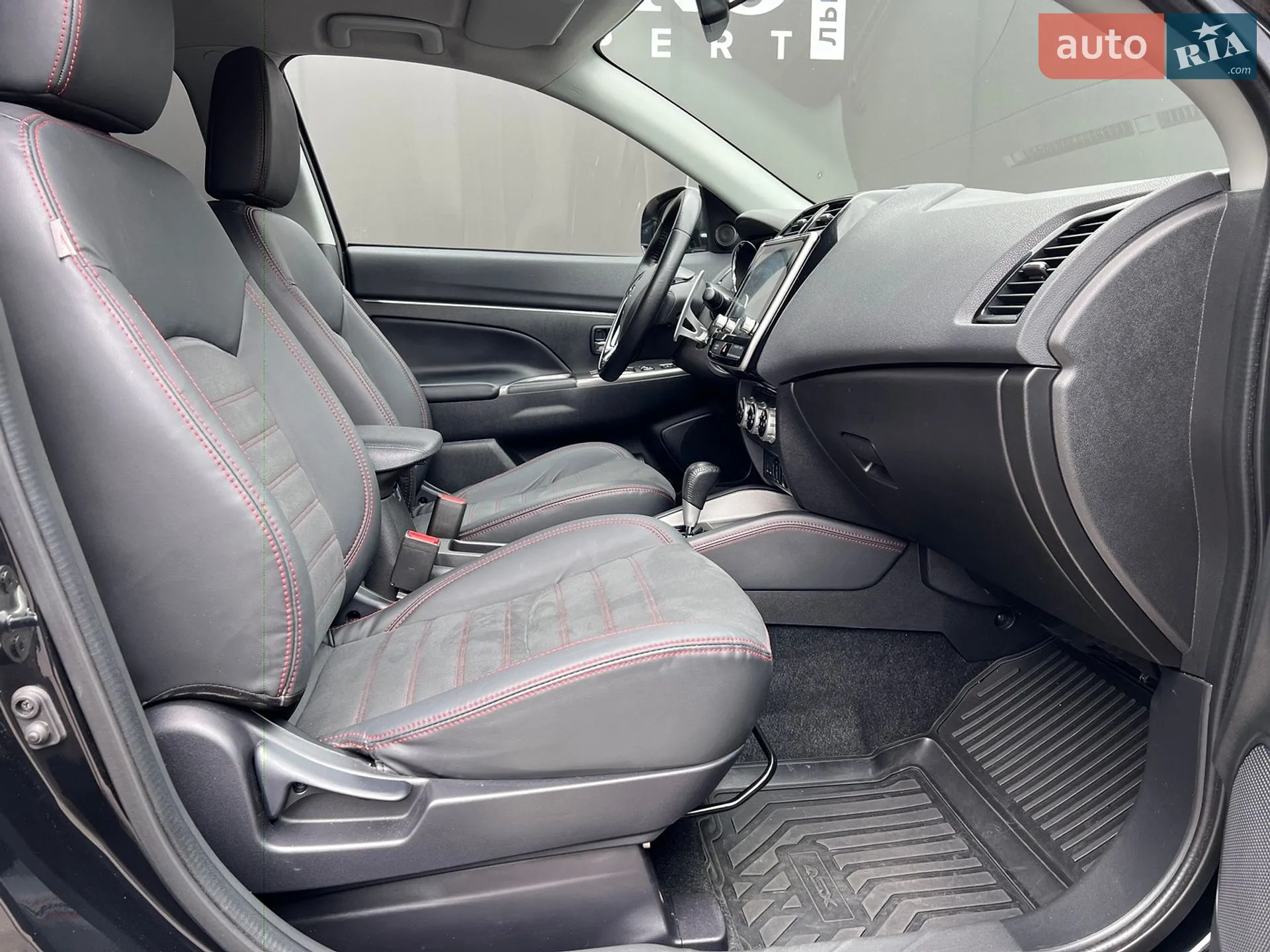 2019 Mitsubishi ASX - мініатюра 24