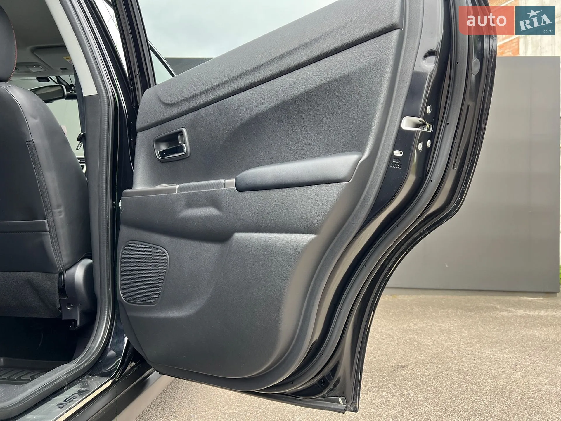 2019 Mitsubishi ASX - мініатюра 27
