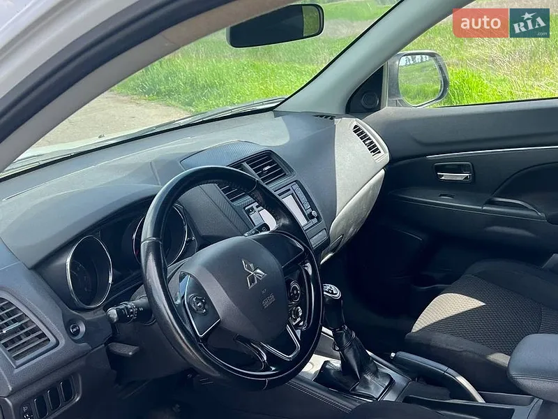 Mitsubishi ASX 2019 VIN JMBXNGA1WKU029596 фото оголошення 7 з 36
