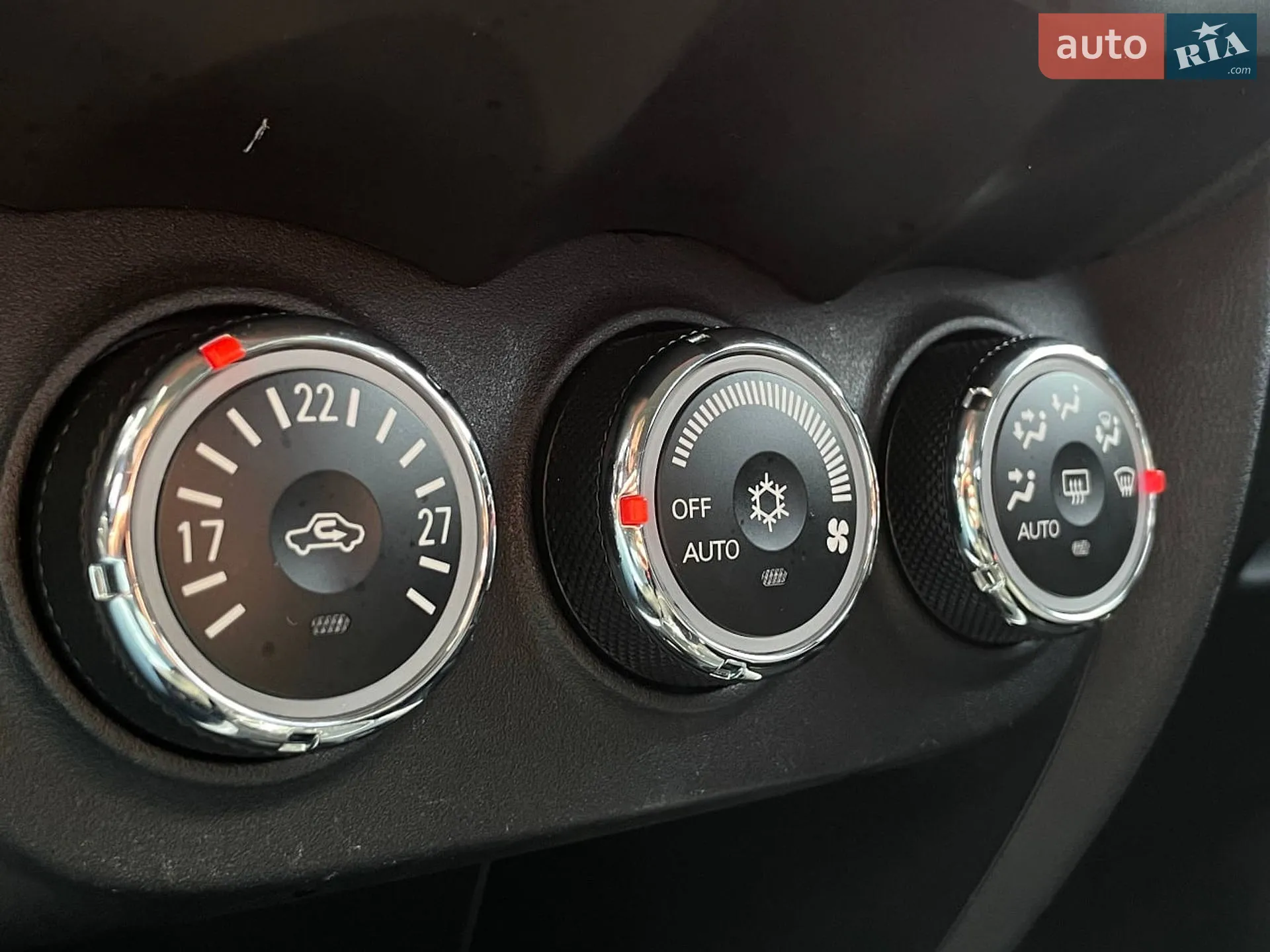 2011 Mitsubishi ASX - мініатюра 25
