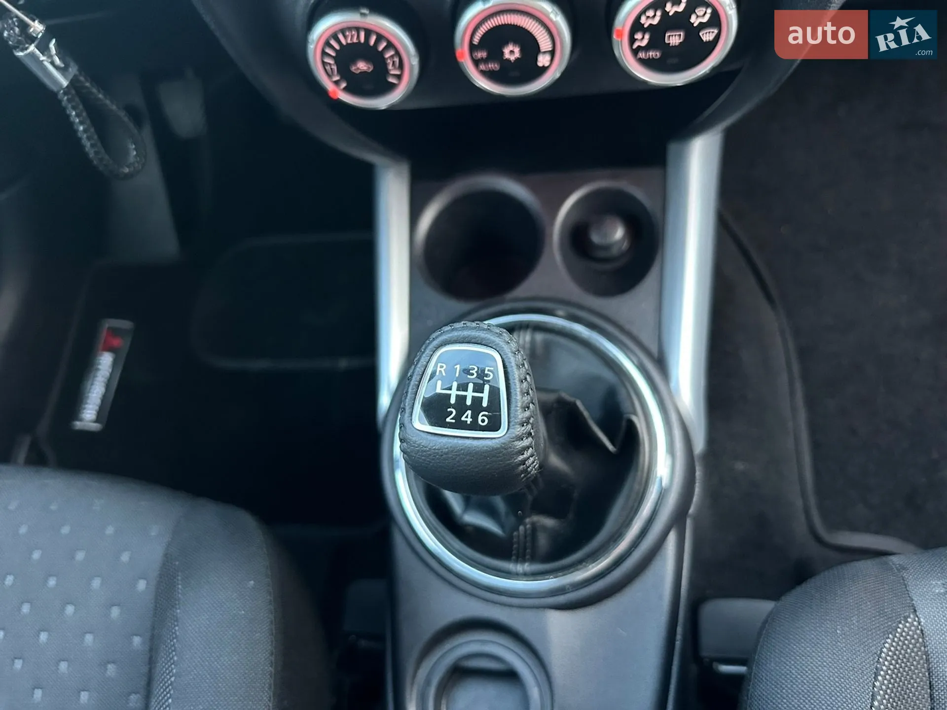 2010 Mitsubishi ASX - мініатюра 32