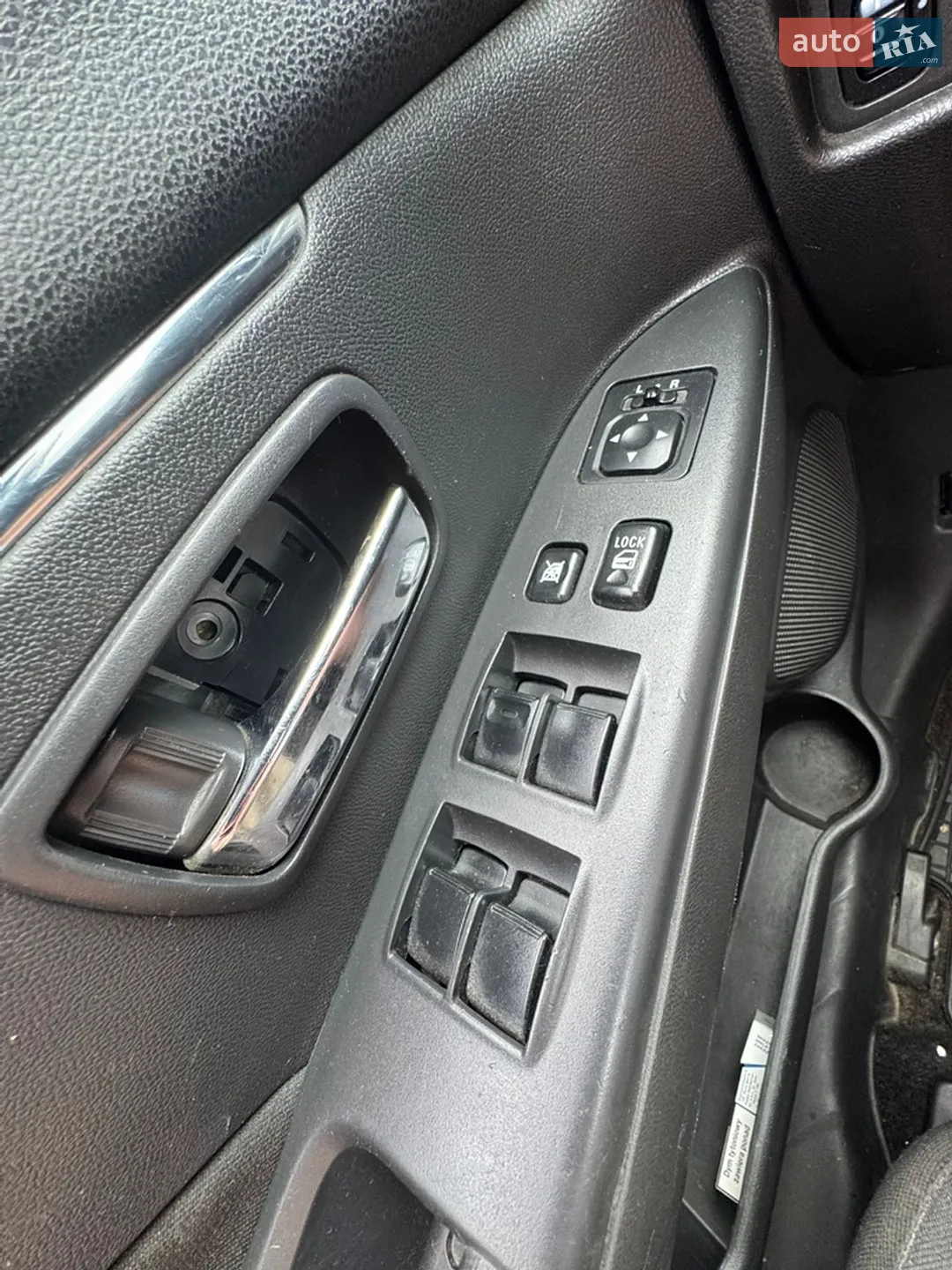 2014 Mitsubishi ASX - мініатюра 8