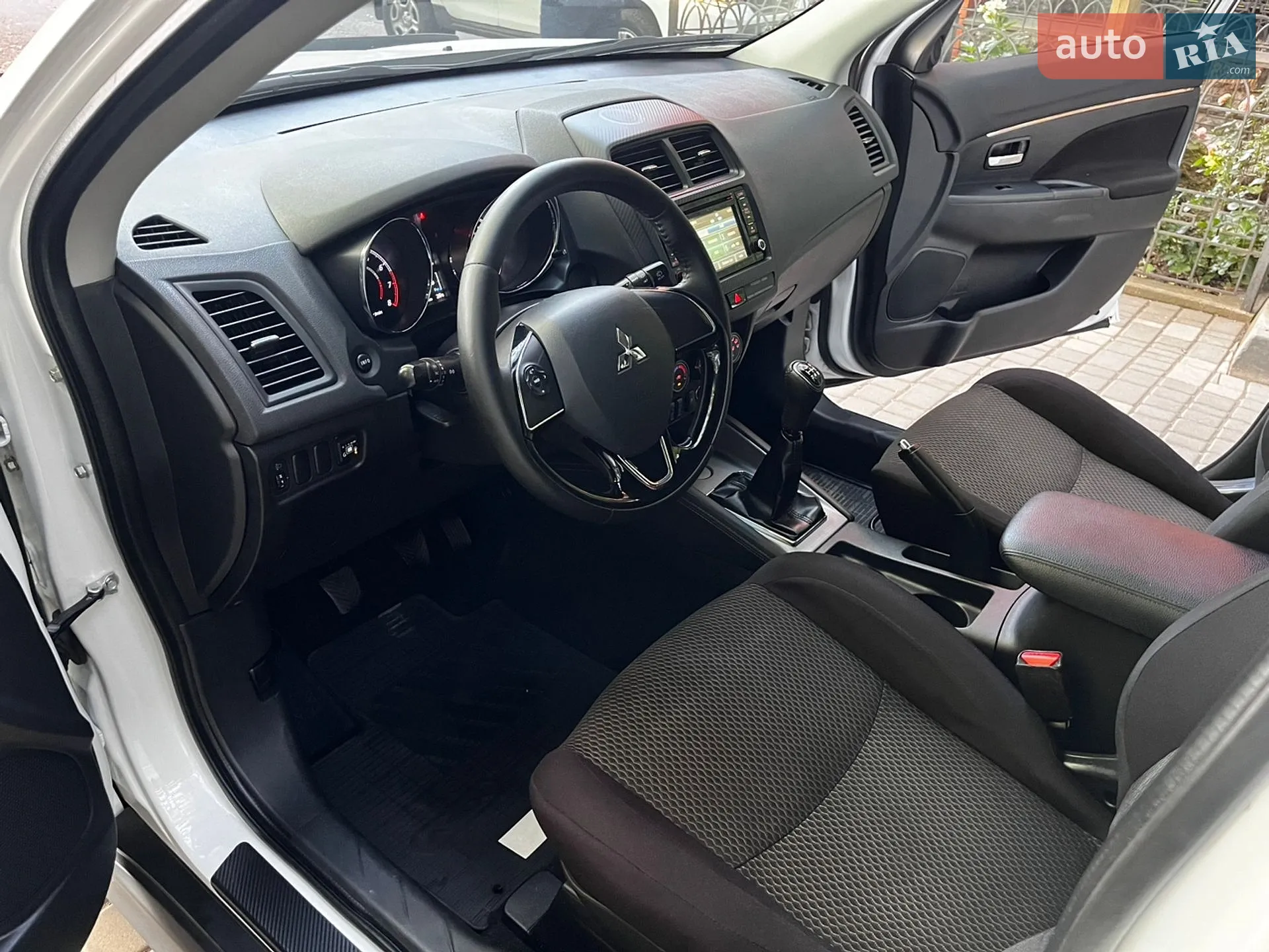 2019 Mitsubishi ASX - мініатюра 26