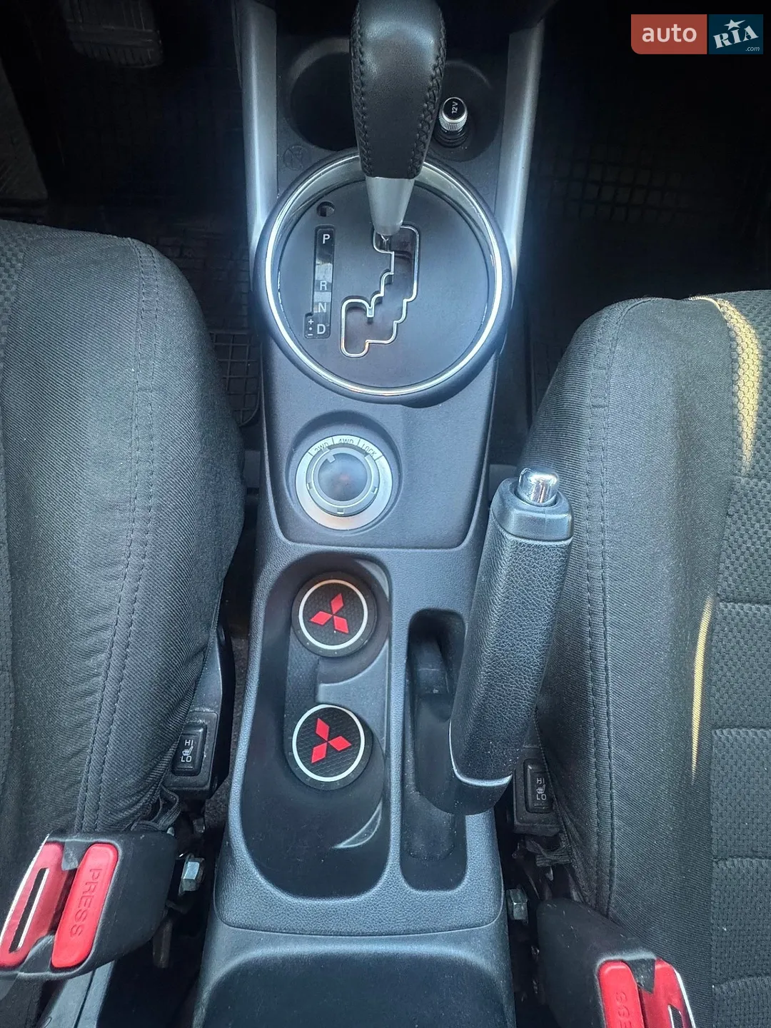Mitsubishi ASX 2011 VIN JMBXTGA2WBZ002563 фото оголошення 29 з 40