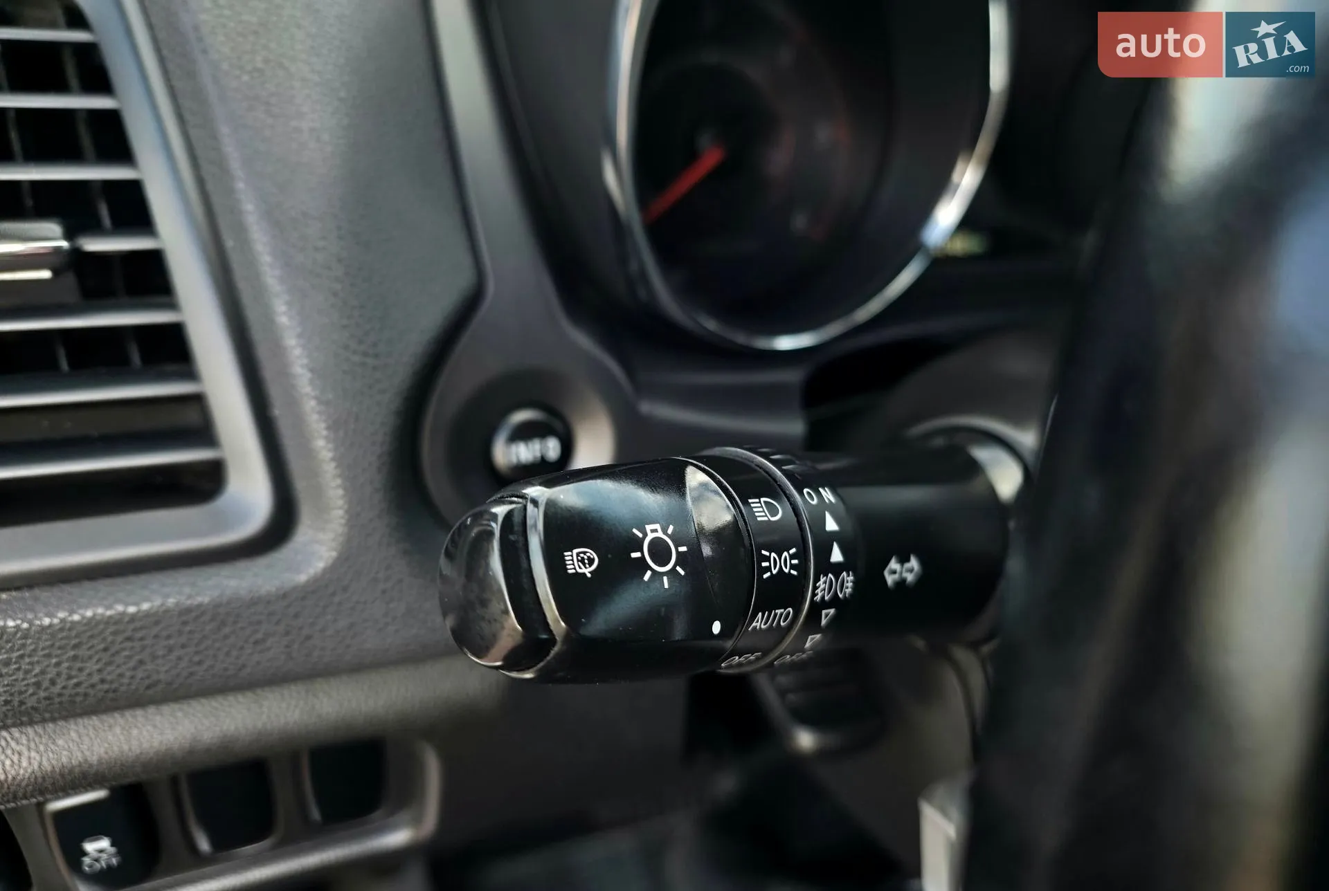 2014 Mitsubishi ASX - мініатюра 30