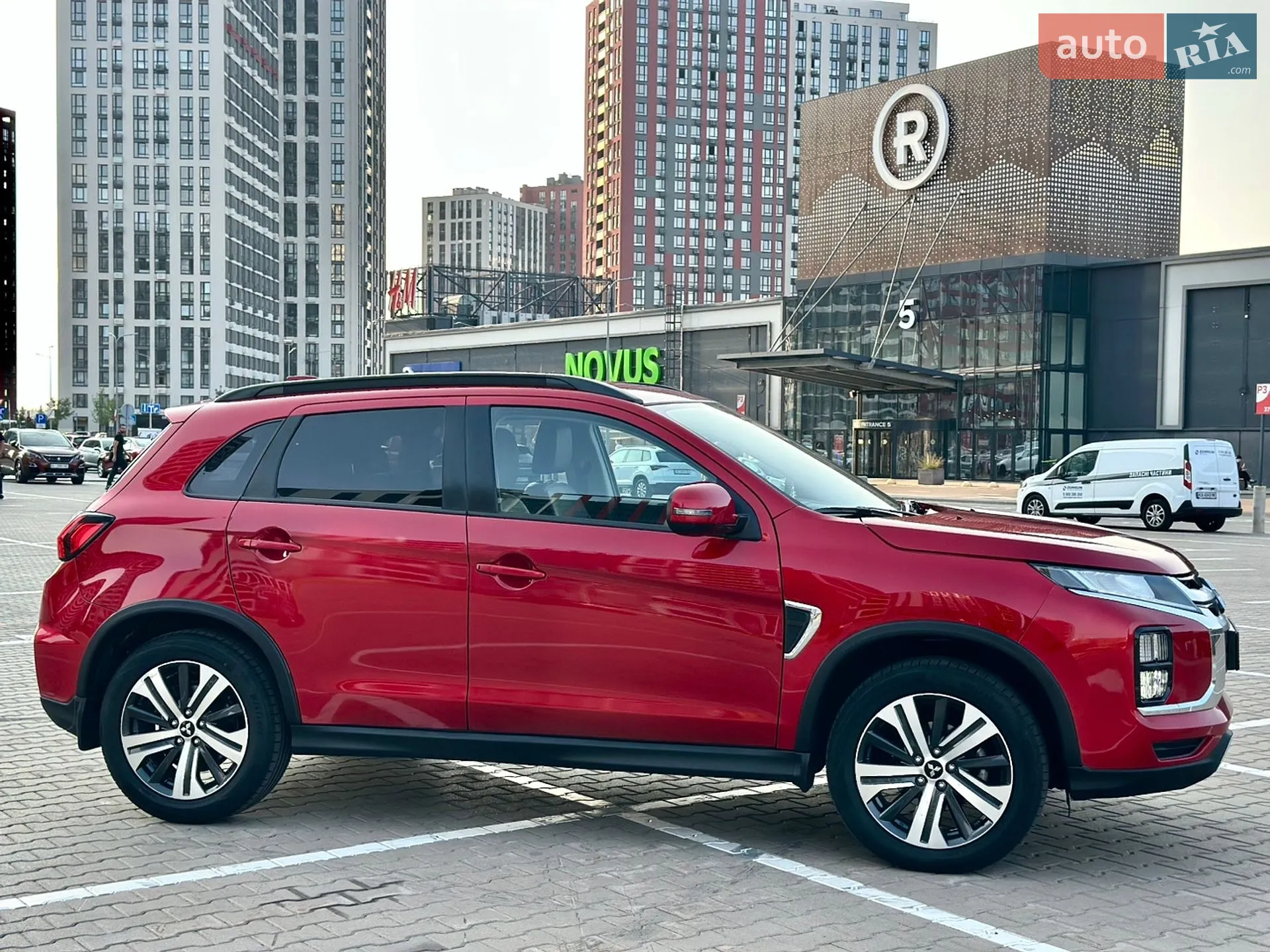 2019 Mitsubishi ASX - мініатюра 12