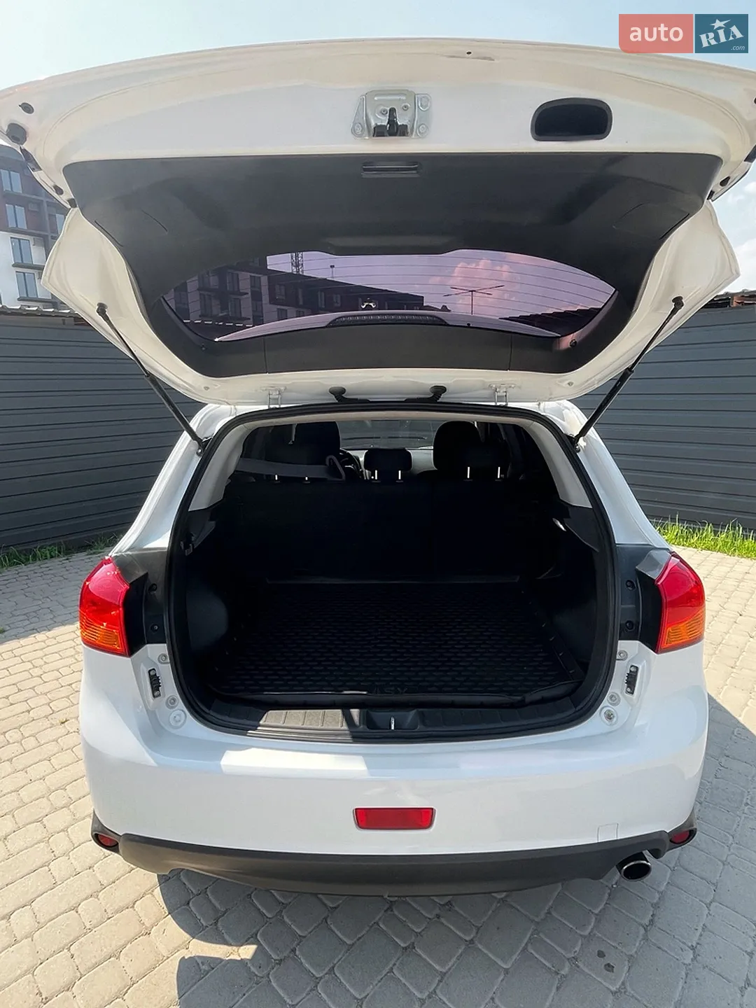 2016 Mitsubishi ASX - мініатюра 14