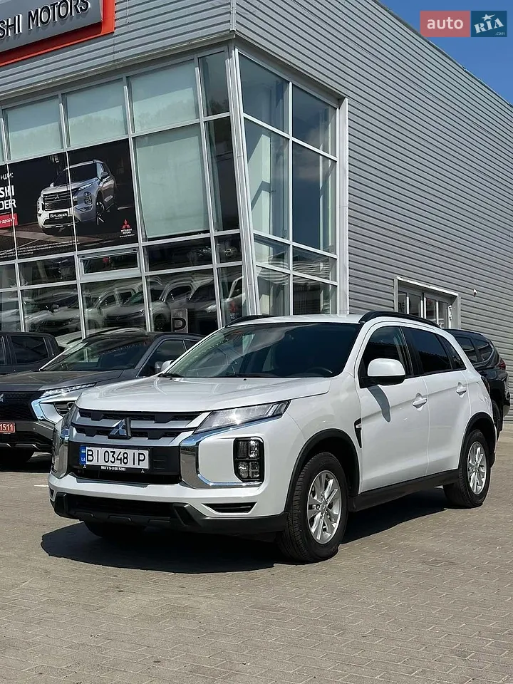 2023 Mitsubishi Outlander - мініатюра 19