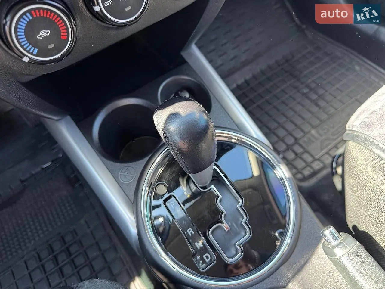 2011 Mitsubishi ASX - мініатюра 17