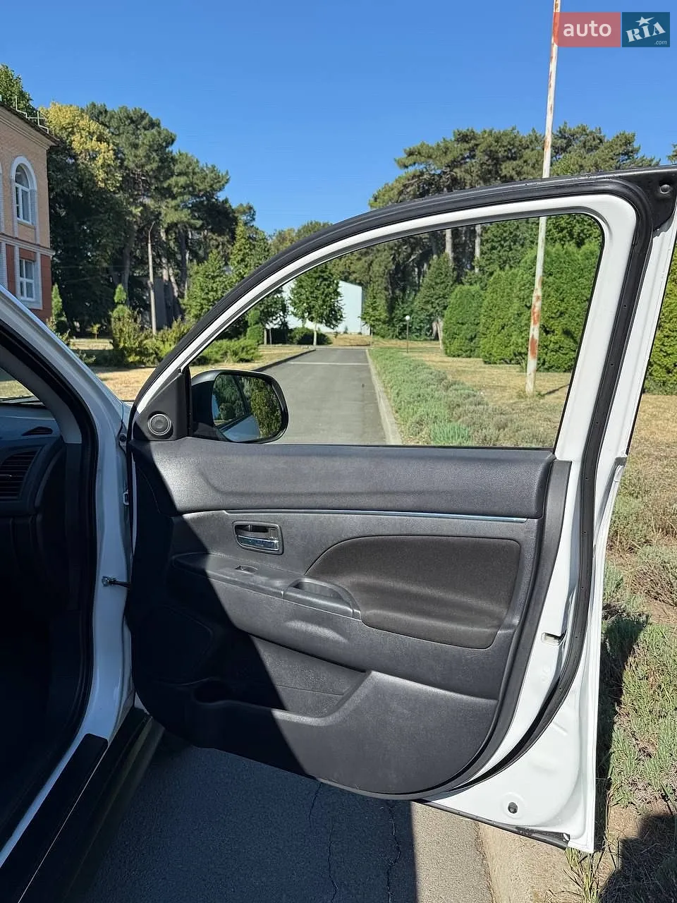 2019 Mitsubishi ASX - мініатюра 42