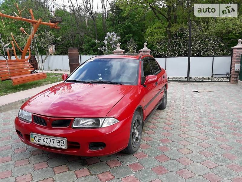 Седан Mitsubishi Carisma 1997 в Сторожинці