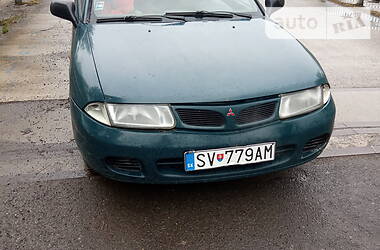 Седан Mitsubishi Carisma 1997 в Иршаве