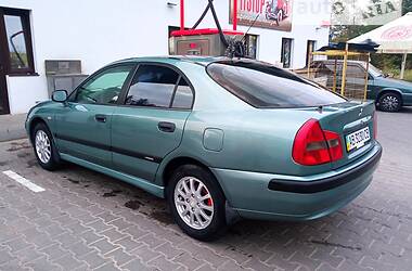 Седан Mitsubishi Carisma 2002 в Виннице