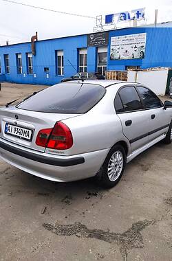 Хэтчбек Mitsubishi Carisma 2001 в Киеве