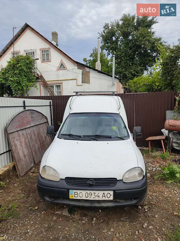Седан Mitsubishi Carisma 1998 в Сторожинце