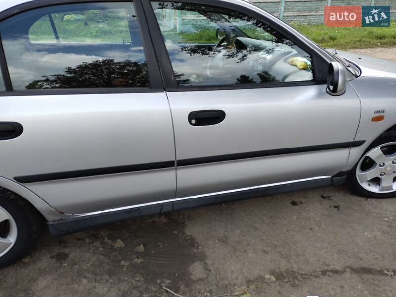 Хетчбек Mitsubishi Carisma 1996 в Кропивницькому фото 4 Хетчбек Mitsubishi Carisma 1996 в Кропивницькому