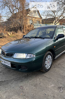 Седан Mitsubishi Carisma 1997 в Одессе