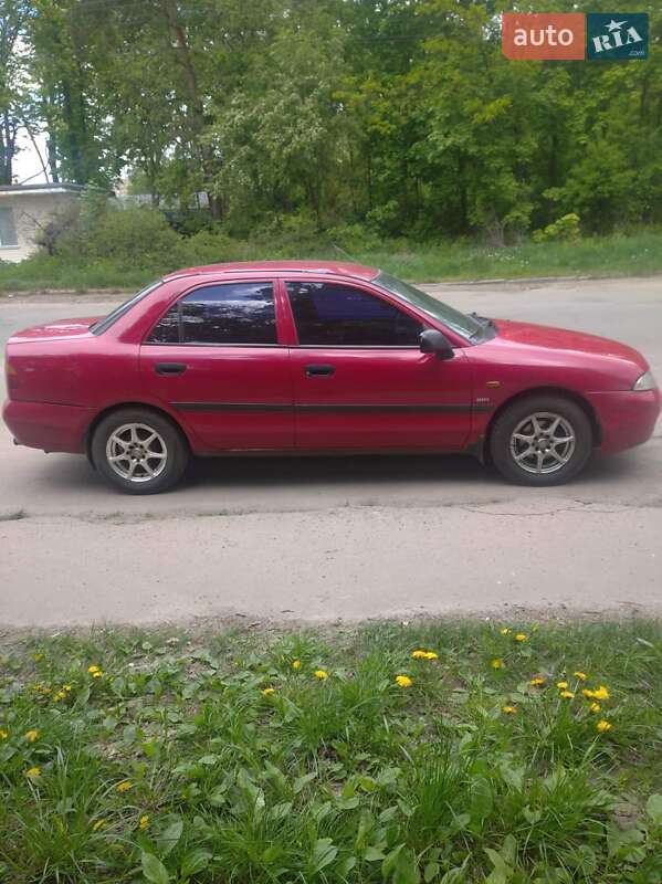 Mitsubishi Carisma 1998