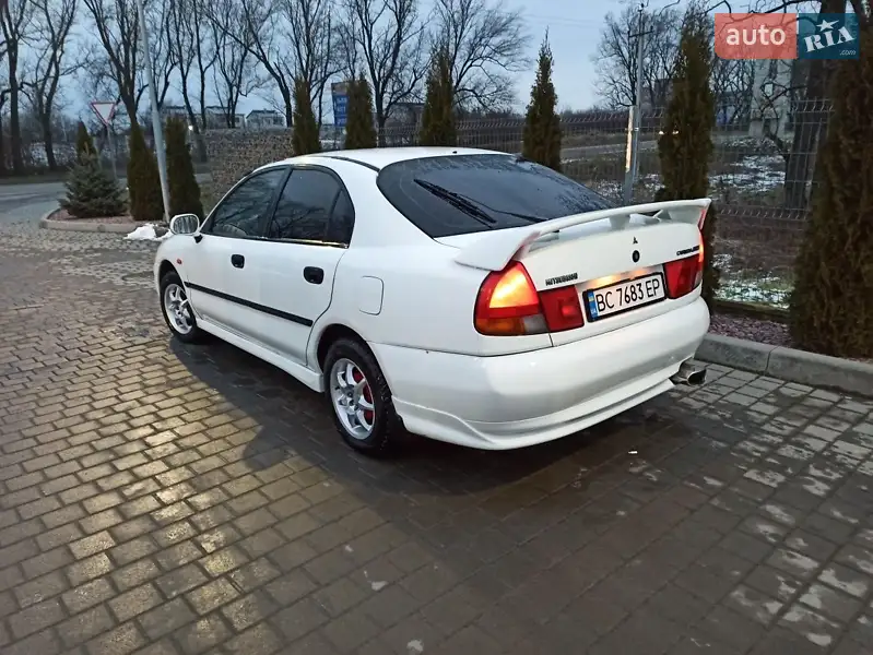 Mitsubishi Carisma