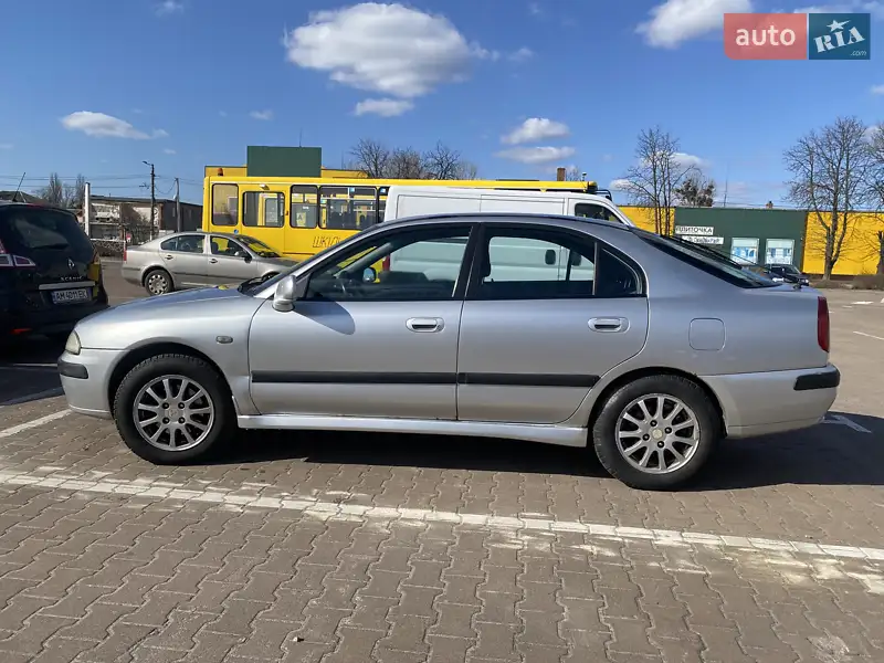 Mitsubishi Carisma