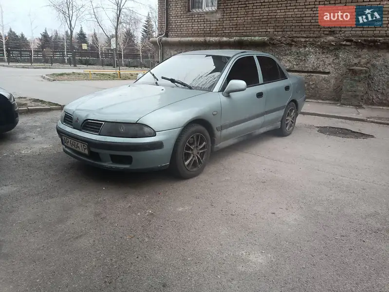 Mitsubishi Carisma