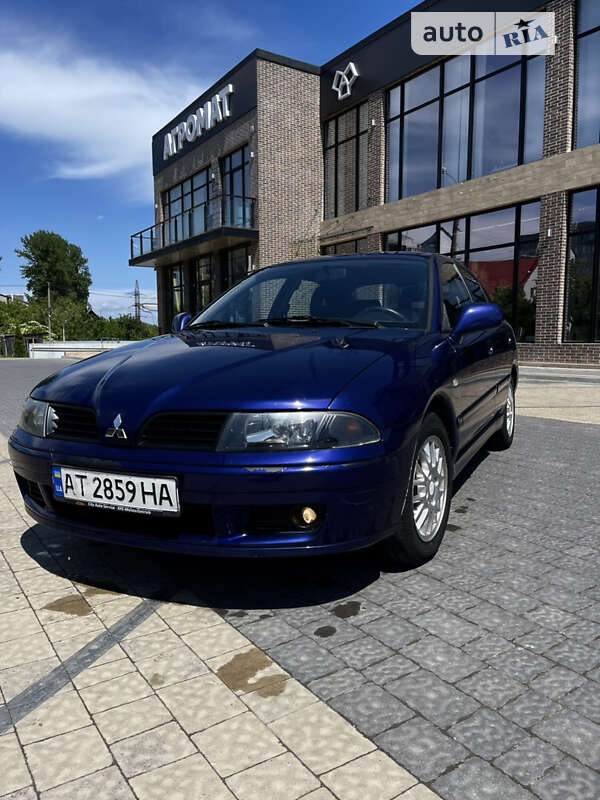 Седан Mitsubishi Carisma 2003 в Івано-Франківську