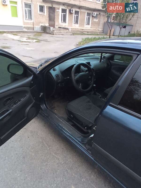 Седан Mitsubishi Carisma 2002 в Першотравенске фото 8 Седан Mitsubishi Carisma 2002 в Першотравенске
