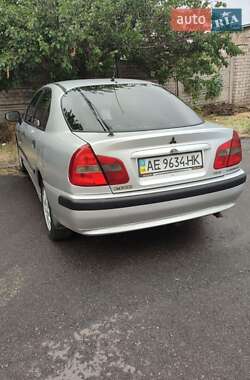 Ліфтбек Mitsubishi Carisma 2002 в Кривому Розі
