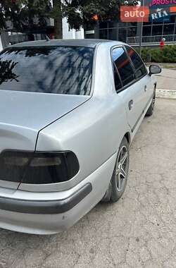Седан Mitsubishi Carisma 2001 в 