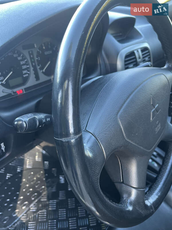 Лифтбек Mitsubishi Carisma 2003 в Дунаевцах фото 14 Лифтбек Mitsubishi Carisma 2003 в Дунаевцах