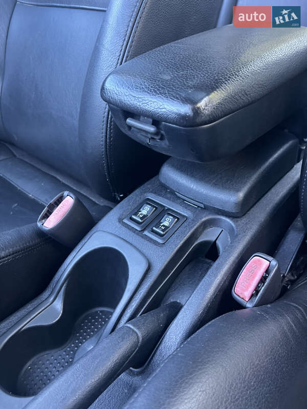 Лифтбек Mitsubishi Carisma 2003 в Дунаевцах фото 16 Лифтбек Mitsubishi Carisma 2003 в Дунаевцах